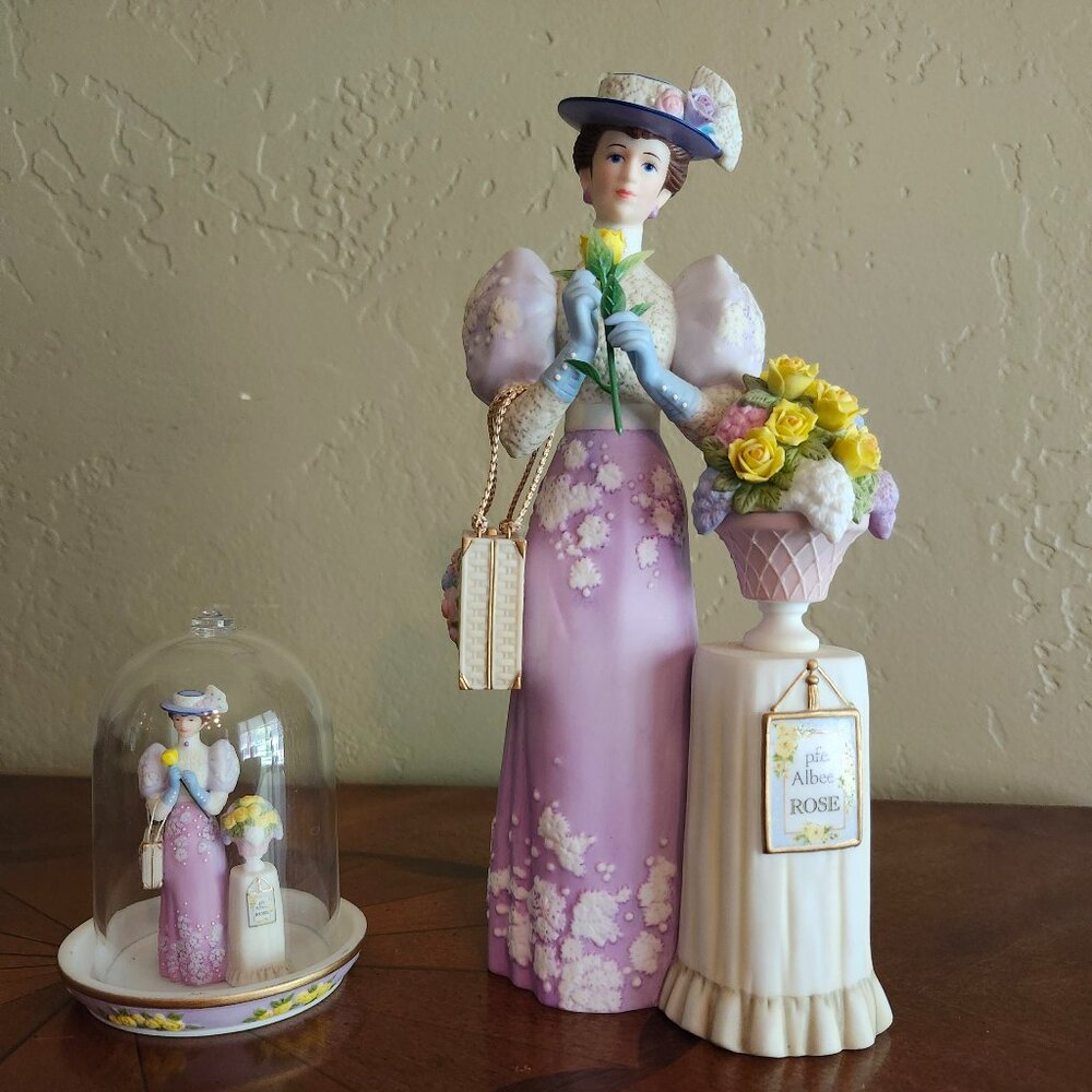 Rare Avon 2001 Vintage President’s Club Mrs. Albee Award 4 Piece Collectibles